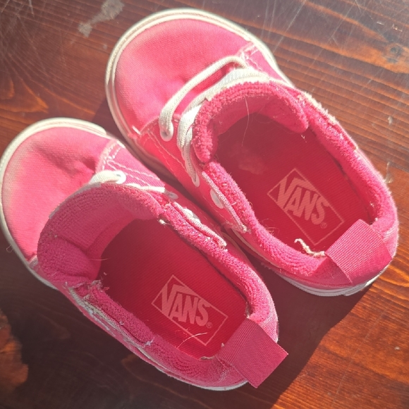 Vans Toddler Pink Canvas Ward Sneakers – Size 5.0 - Picture 4 of 4
